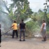 Polres Musi Rawas Gerak Cepat Padamkan Kebakaran Lahan di Desa Tambah Asri